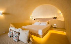 Chic Hotel Santorini 3*