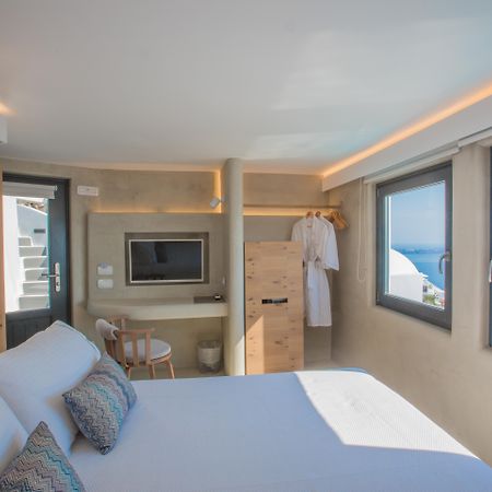 Chic Hotel Santorini Firostefani Exterior photo