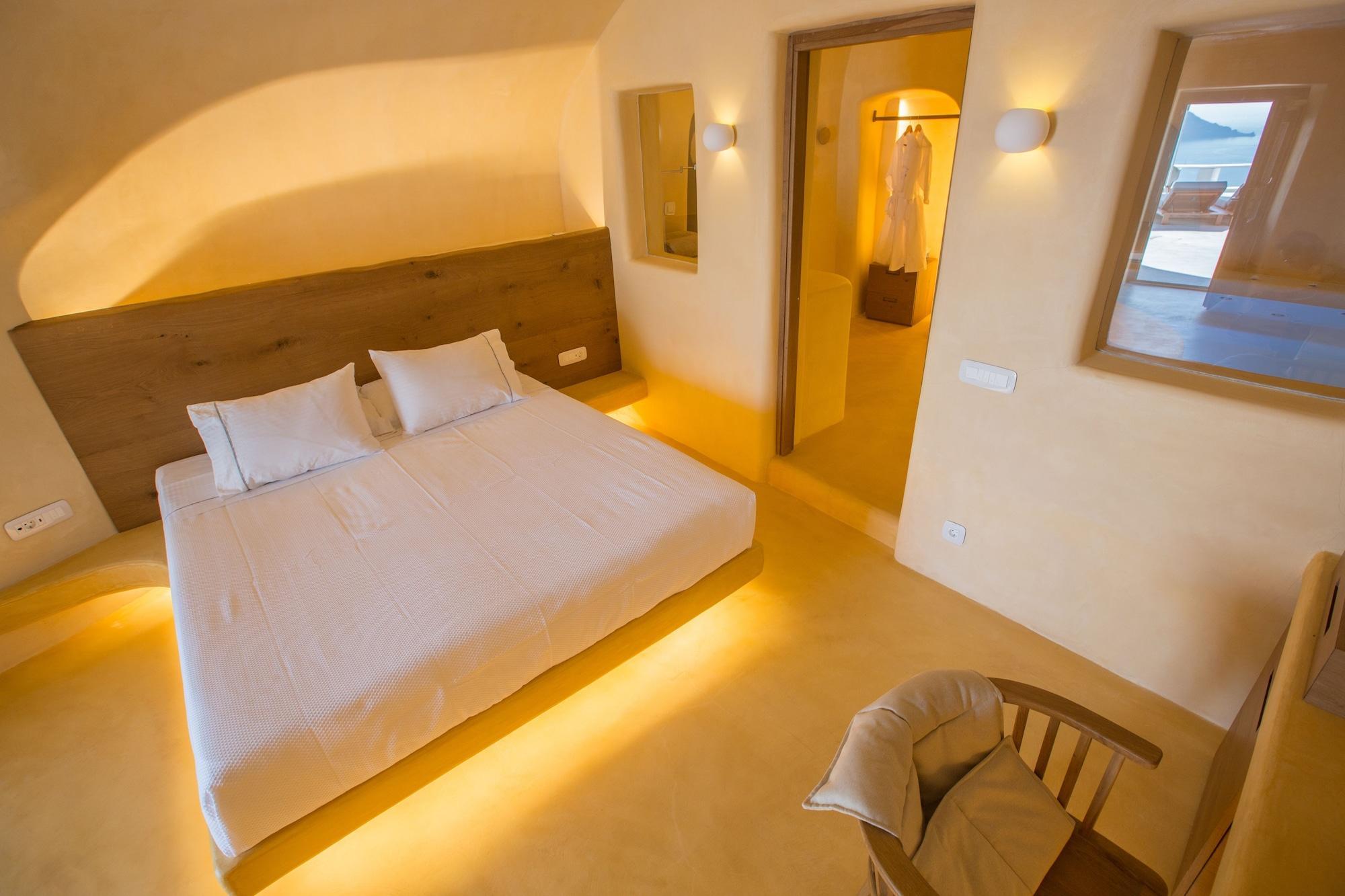 Chic Hotel Santorini Firostefani Exterior photo
