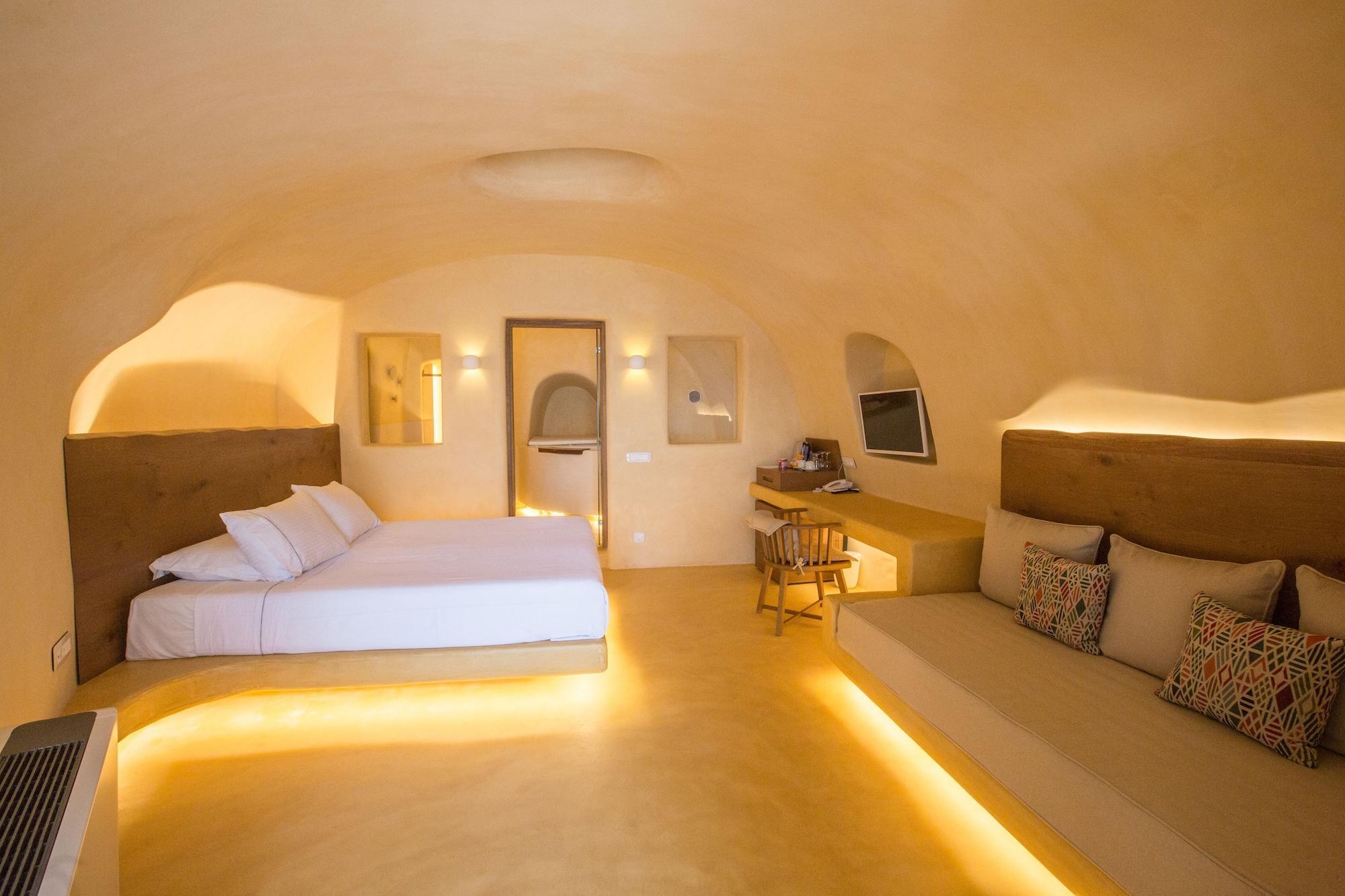 Chic Hotel Santorini Firostefani Exterior photo