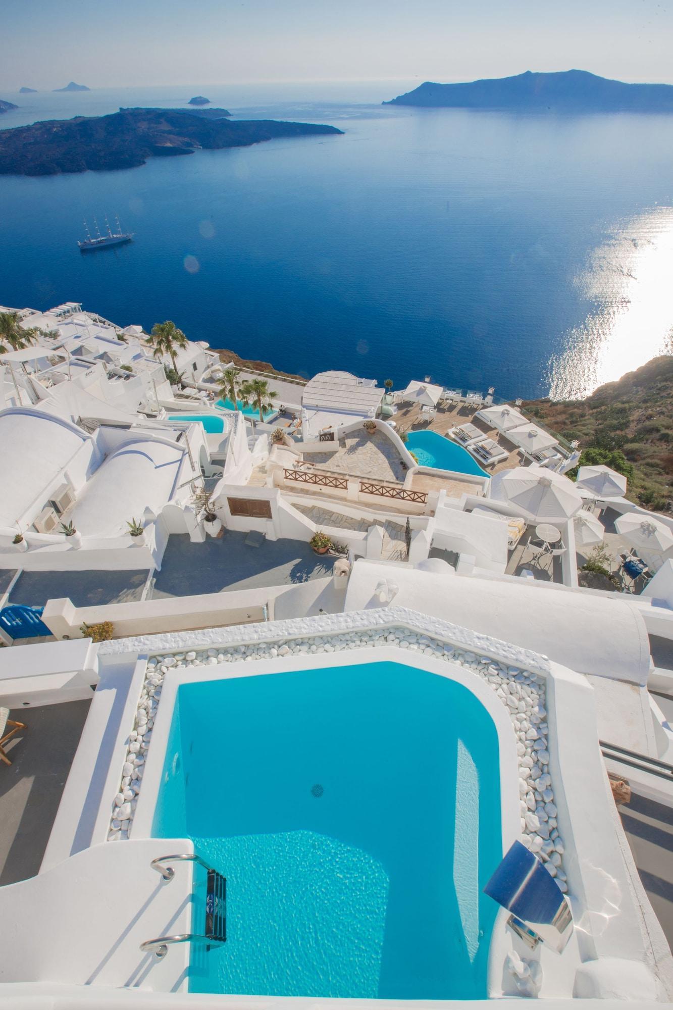 Chic Hotel Santorini Firostefani Exterior photo
