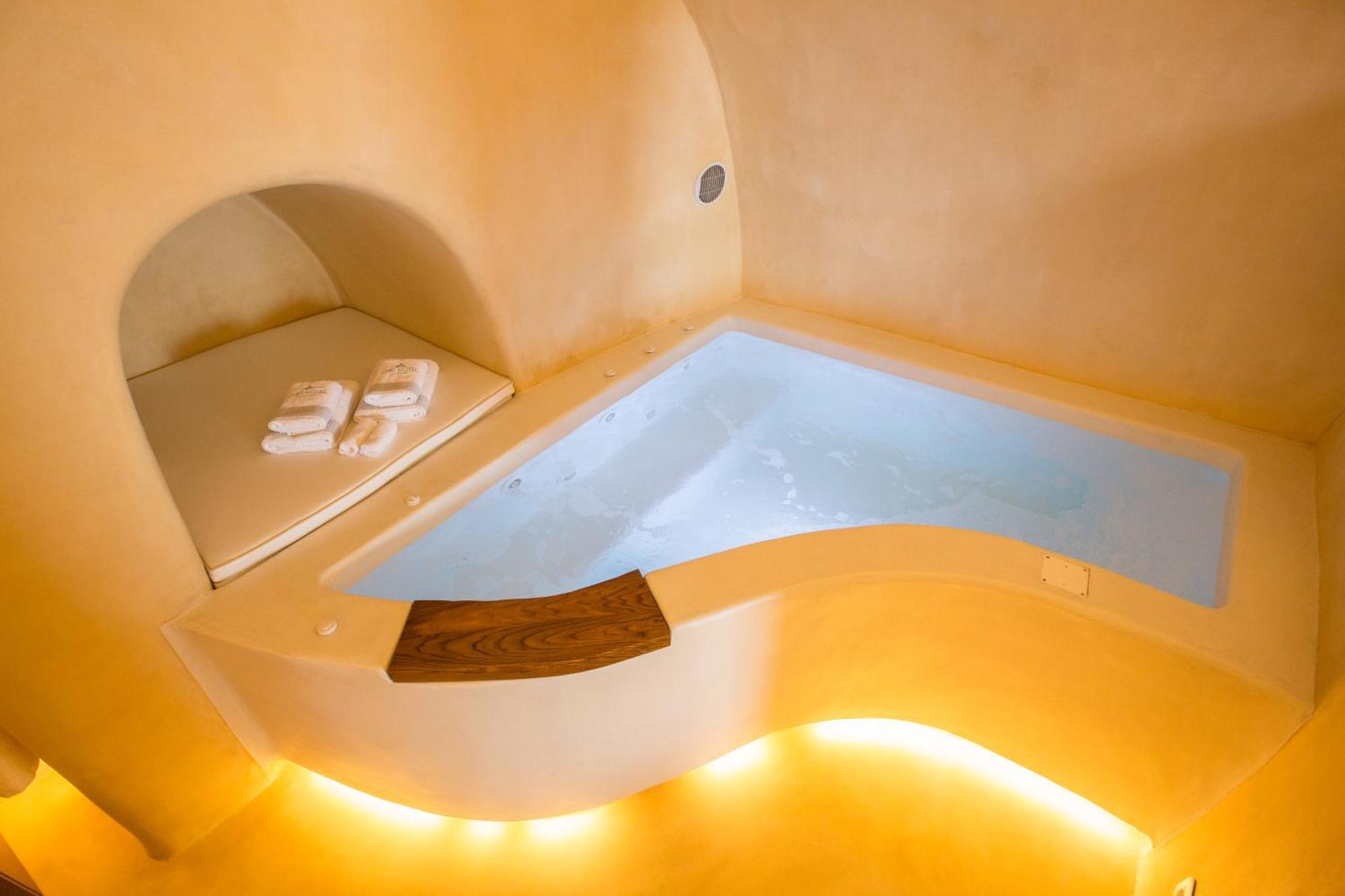 Chic Hotel Santorini Firostefani Room photo